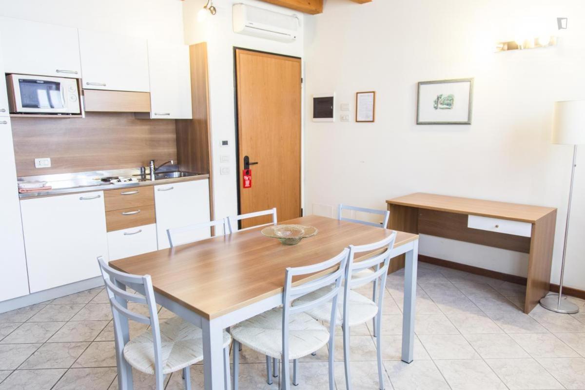 Residenza Carracci Aparthotel Bologna Ngoại thất bức ảnh