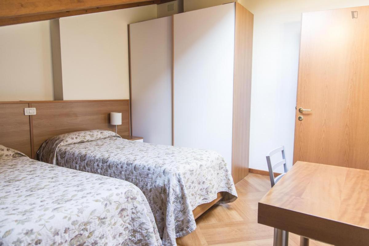 Residenza Carracci Aparthotel Bologna Ngoại thất bức ảnh