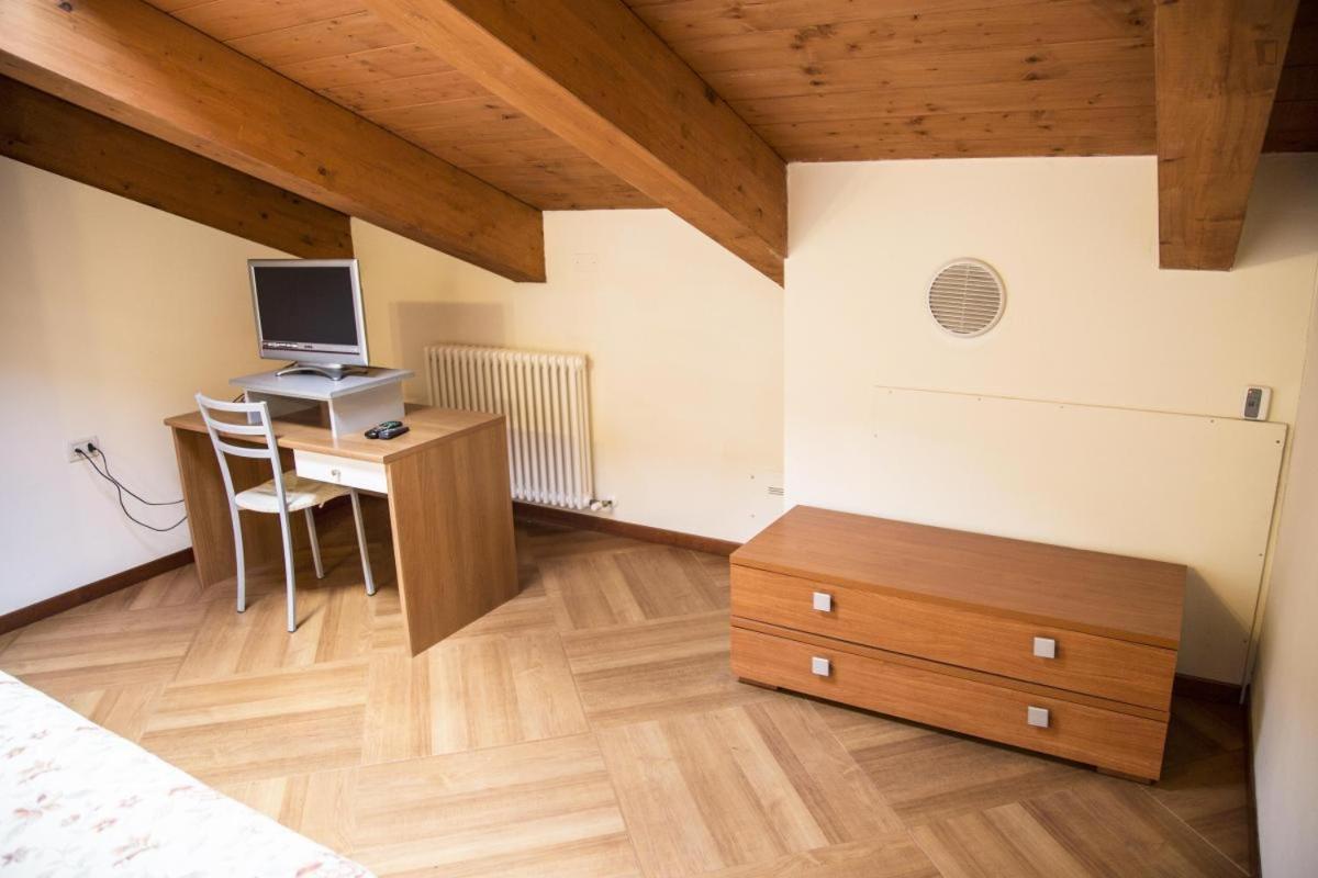 Residenza Carracci Aparthotel Bologna Ngoại thất bức ảnh